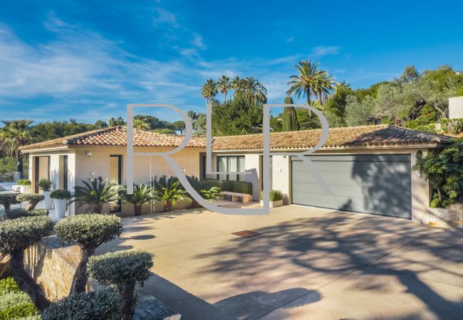 Villa in Saint-Tropez - Villa Victoria Villa in Saint-Tropez - Villa Victoria