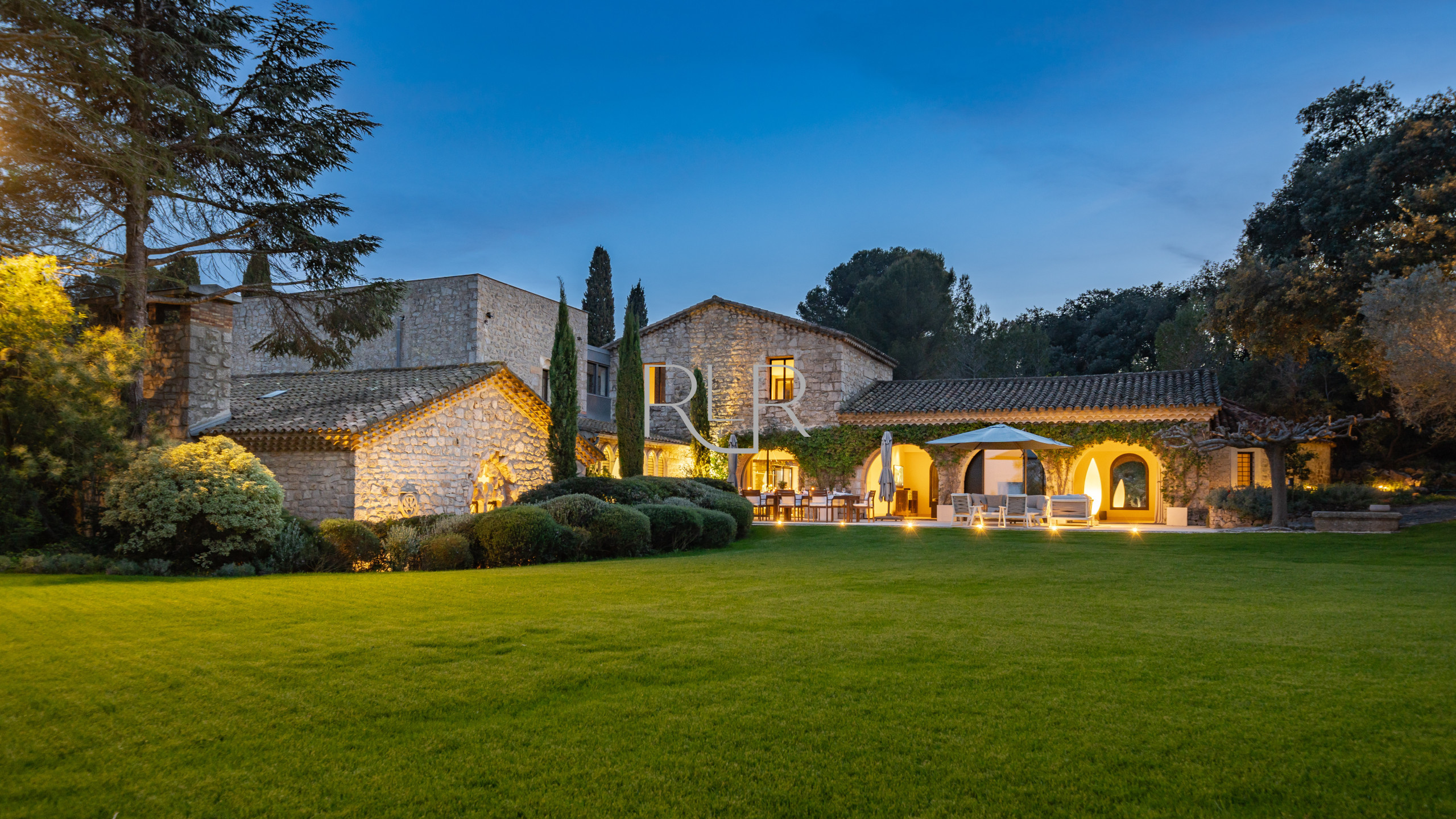 Villa/Dettached house in Cannes - Villa Paradis