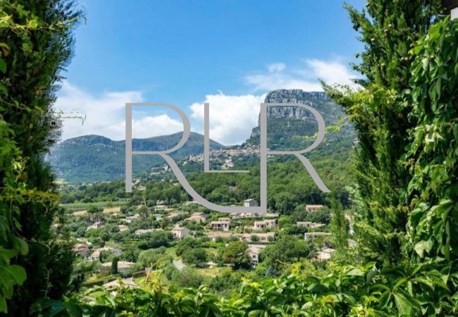Villa in Saint Paul de Vence - Château des Vallées Villa in Saint Paul de Vence - Château des Vallées