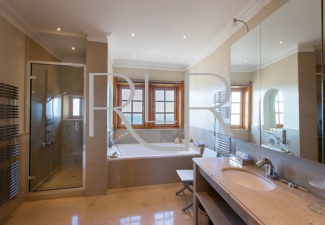 Villa in Saint Paul de Vence - Château des Vallées Villa in Saint Paul de Vence - Château des Vallées