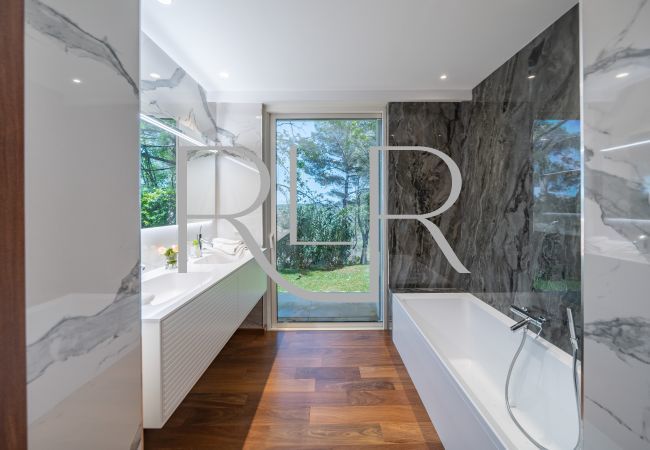 Villa in Mougins - Villa Kennedy Villa in Mougins - Villa Kennedy