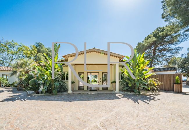 Villa in Mougins - Villa Kennedy Villa in Mougins - Villa Kennedy