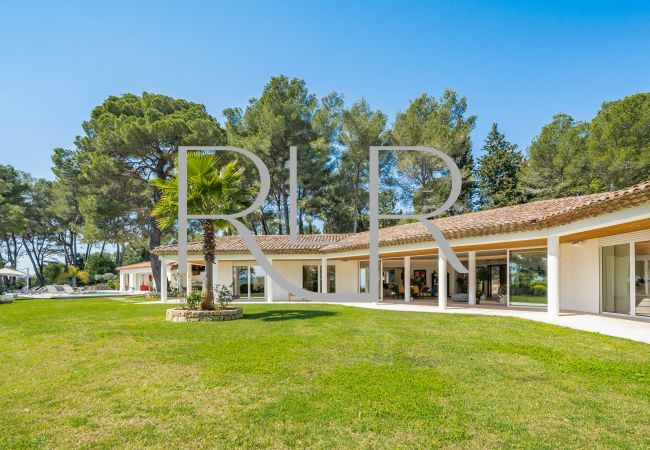 Villa in Mougins - Villa Kennedy Villa in Mougins - Villa Kennedy