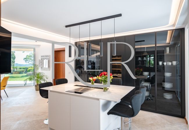 Villa in Mougins - Villa Kennedy Villa in Mougins - Villa Kennedy