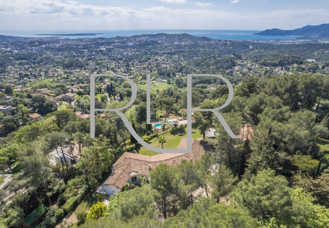 Villa in Mougins - Villa Kennedy Villa in Mougins - Villa Kennedy