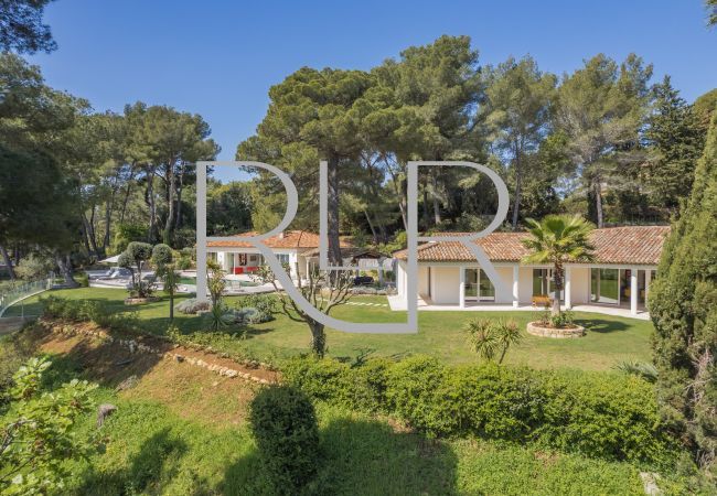 Villa in Mougins - Villa Kennedy Villa in Mougins - Villa Kennedy