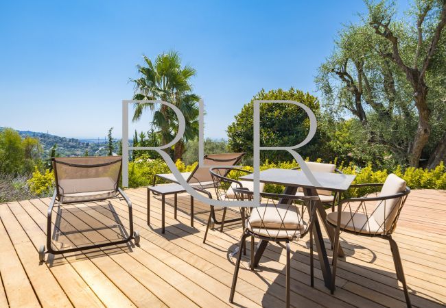 Villa in Mougins - Villa Theana Villa in Mougins - Villa Theana