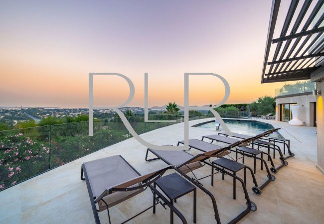 Villa in Mougins - Villa Theana Villa in Mougins - Villa Theana