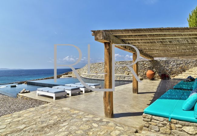 Villa in Mykonos - Villa Athena Villa in Mykonos - Villa Athena