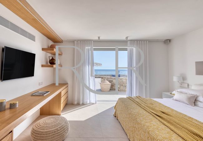 Villa in Mykonos - Villa Themis Villa in Mykonos - Villa Themis