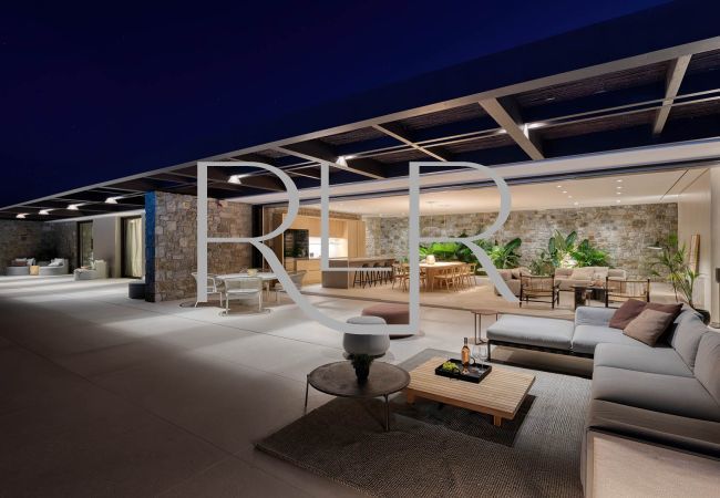 Villa in Mikonos - Villa Naiade Villa in Mikonos - Villa Naiade