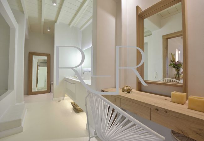 Villa in Mikonos - Villa Aglae Villa in Mikonos - Villa Aglae