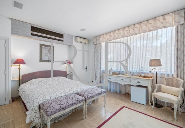 Villa in Antibes - Villa Waters Edge Villa in Antibes - Villa Waters Edge