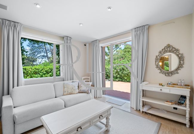 Villa in Antibes - Villa Waters Edge Villa in Antibes - Villa Waters Edge