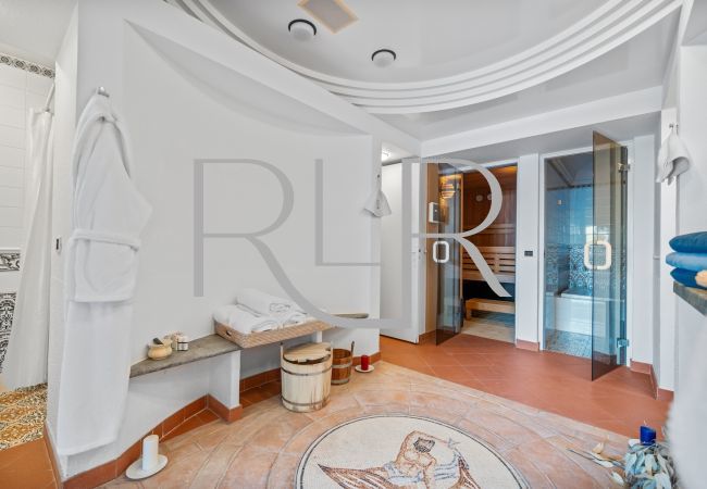 Villa in Antibes - Villa Waters Edge Villa in Antibes - Villa Waters Edge