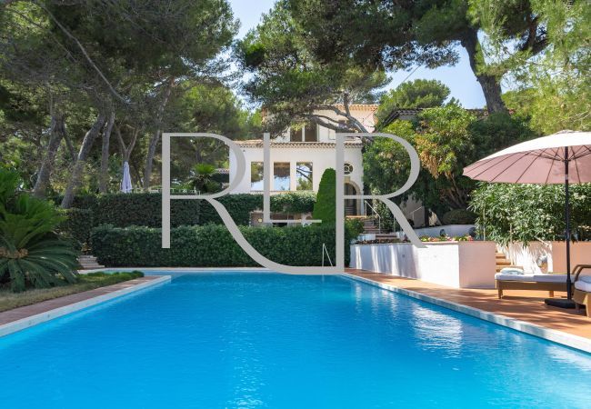 Villa in Antibes - Villa Waters Edge Villa in Antibes - Villa Waters Edge