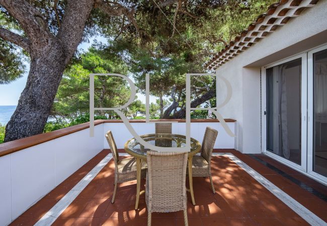 Villa in Antibes - Villa Waters Edge Villa in Antibes - Villa Waters Edge