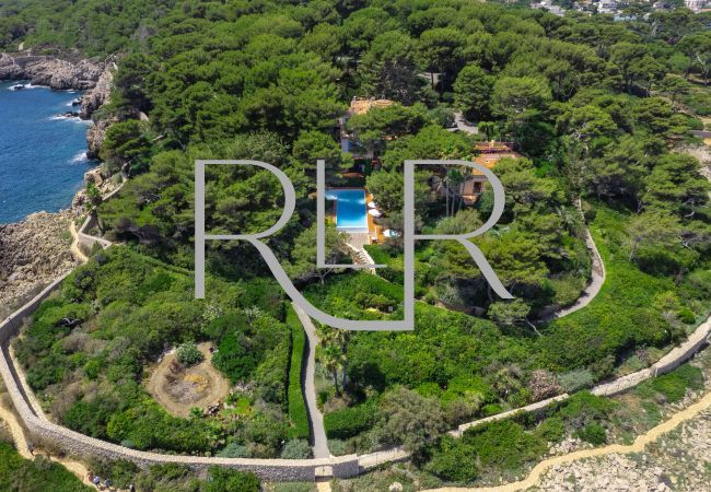 Villa in Antibes - Villa Waters Edge Villa in Antibes - Villa Waters Edge