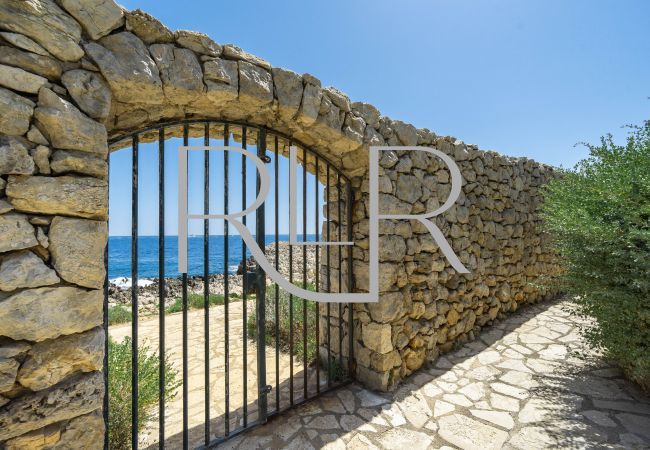 Villa in Antibes - Villa Waters Edge Villa in Antibes - Villa Waters Edge