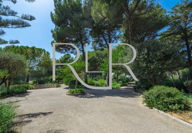 Villa in Antibes - Villa Waters Edge Villa in Antibes - Villa Waters Edge