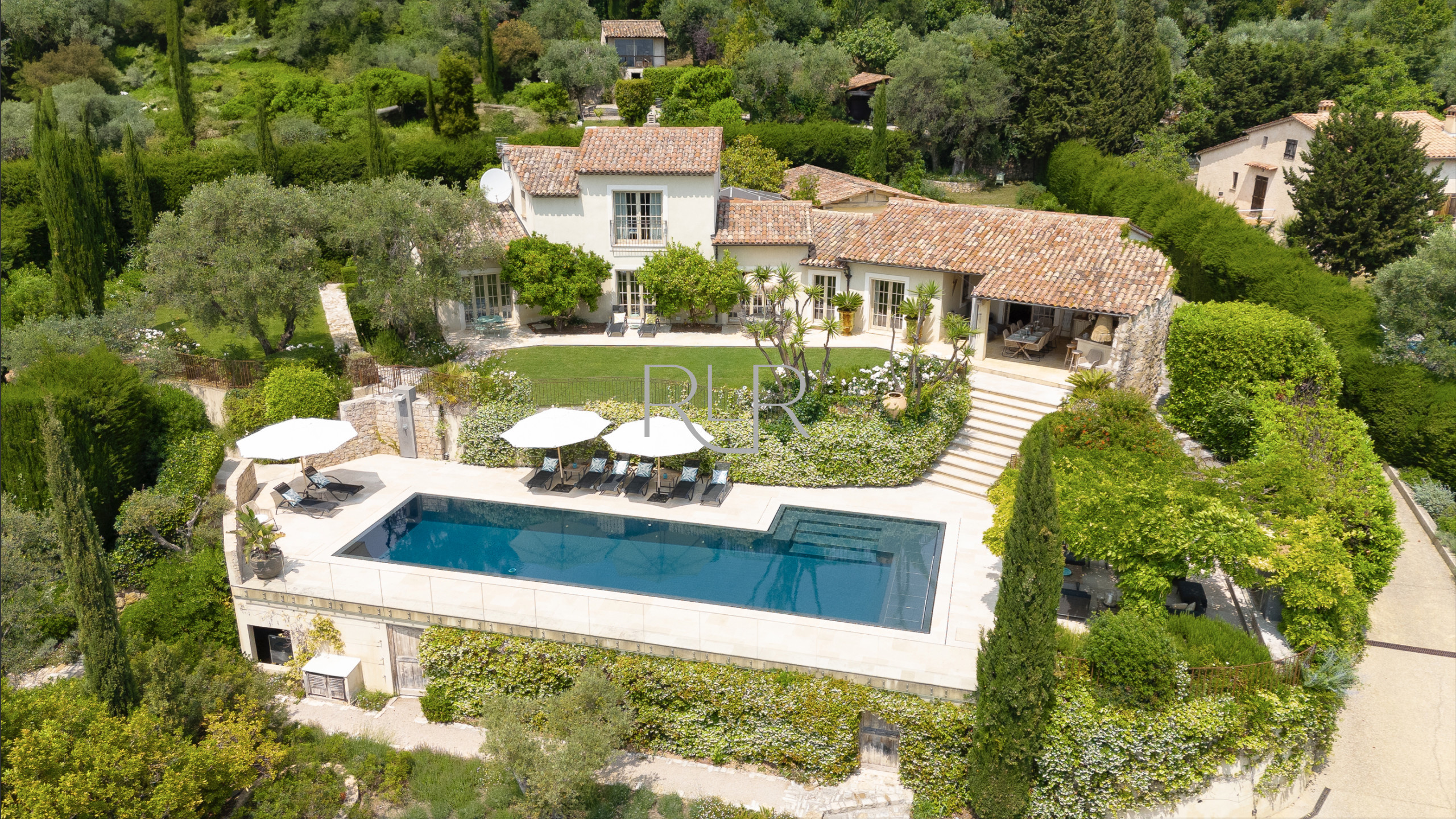 Villa/Dettached house in Châteauneuf-Grasse - Villa Tamara