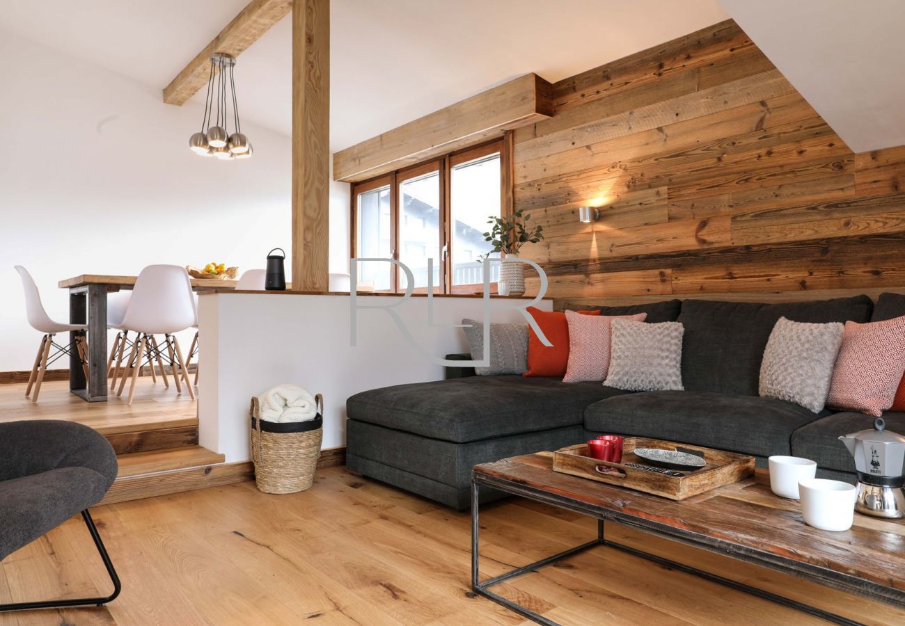 Brevent 1 has a comfortable lounge area  