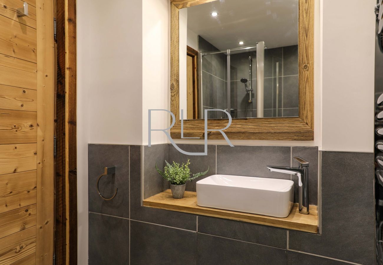 Brevent 1 has a shower room with WC opposite Bedroom 2  