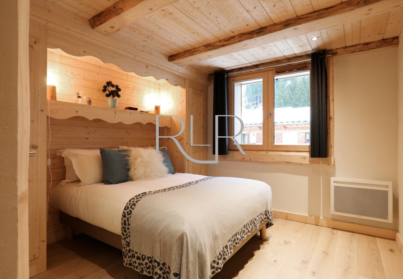 Bedroom 1 of Blaitiere 6 is a  double room with ensuite  
