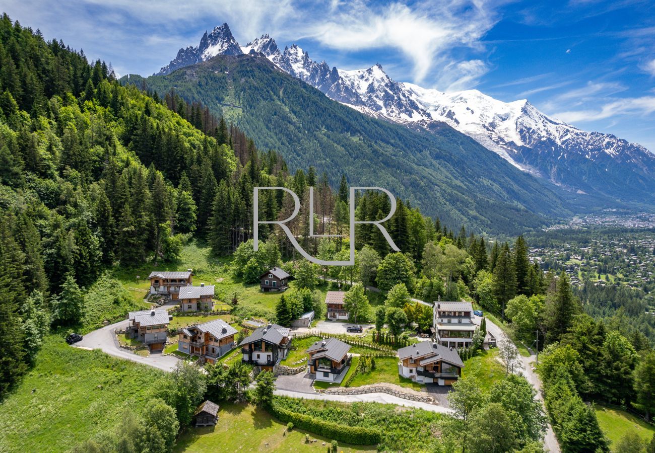 Chalet Green Forest has a picturesque setting in a hamlet between Chamonix and Argentiere  