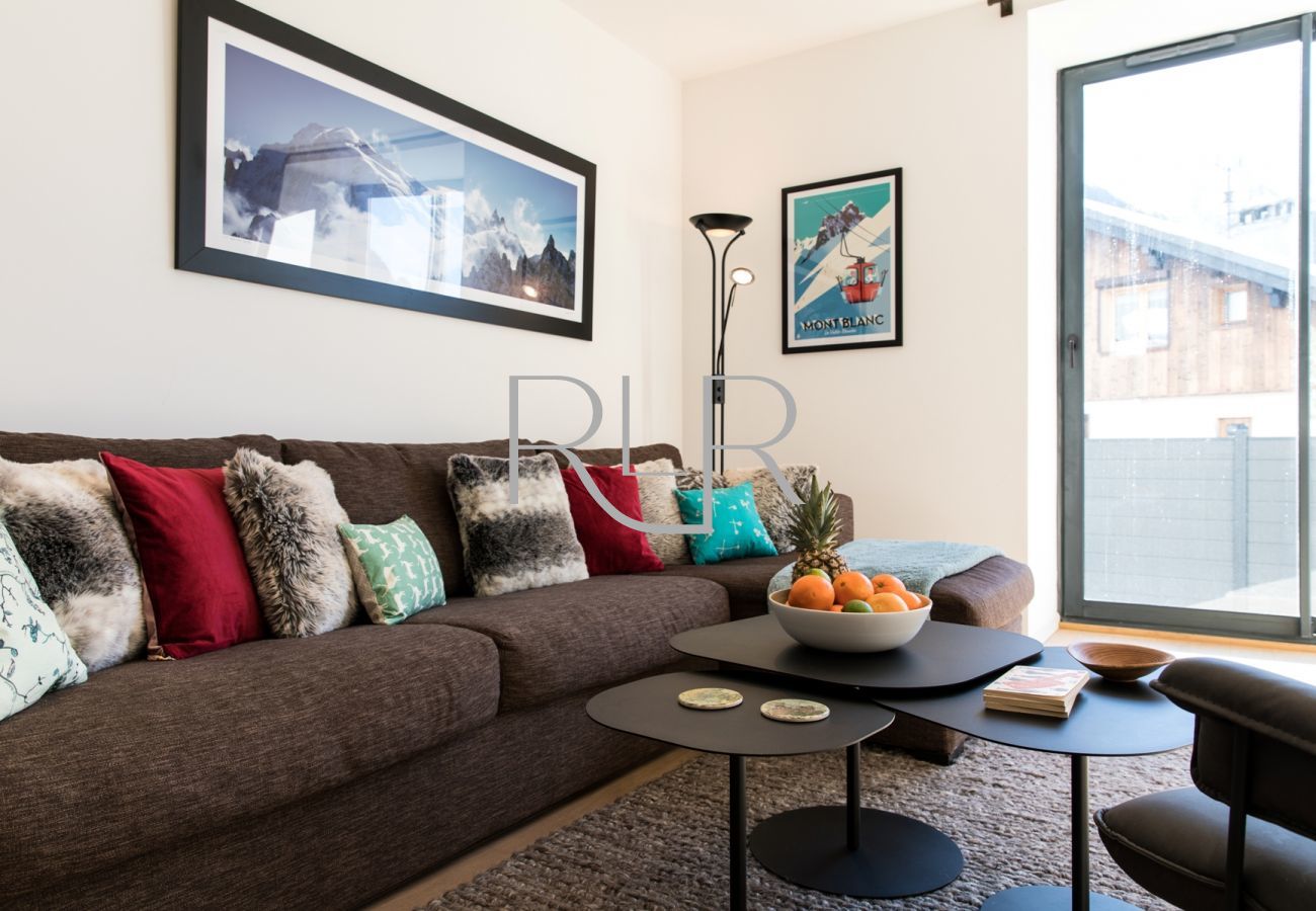 The lounge seating in Chamois 2 is positioned around the doors on to the terrace