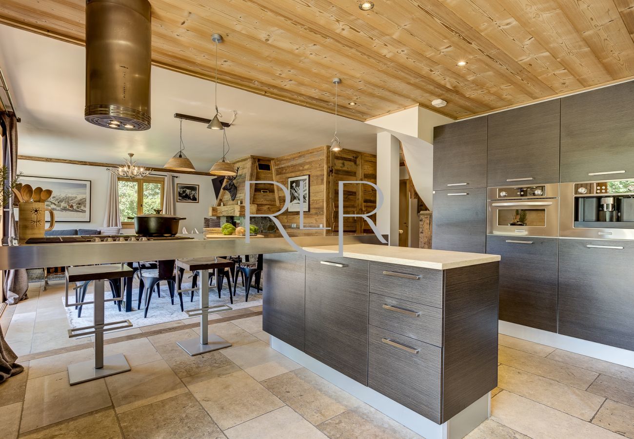 Chalet Sanaz has built-in appliances including a coffee machine  