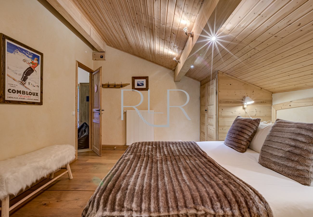Bedroom 4 of Chalet Sanaz is a double room 