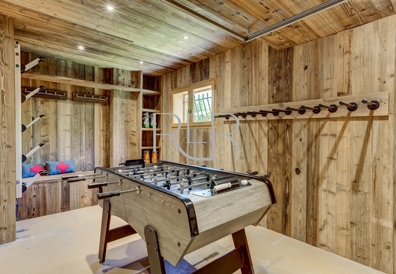 Chalet Sanaz has an equipment room with ski rack and boot dryers  