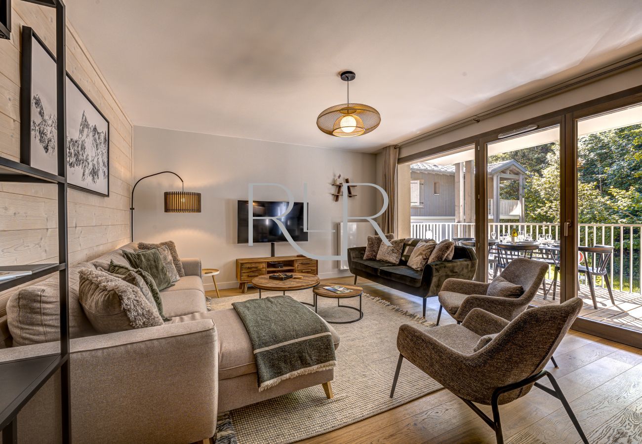 White Pearl A11 has a cosy living room and sunny terrasse
