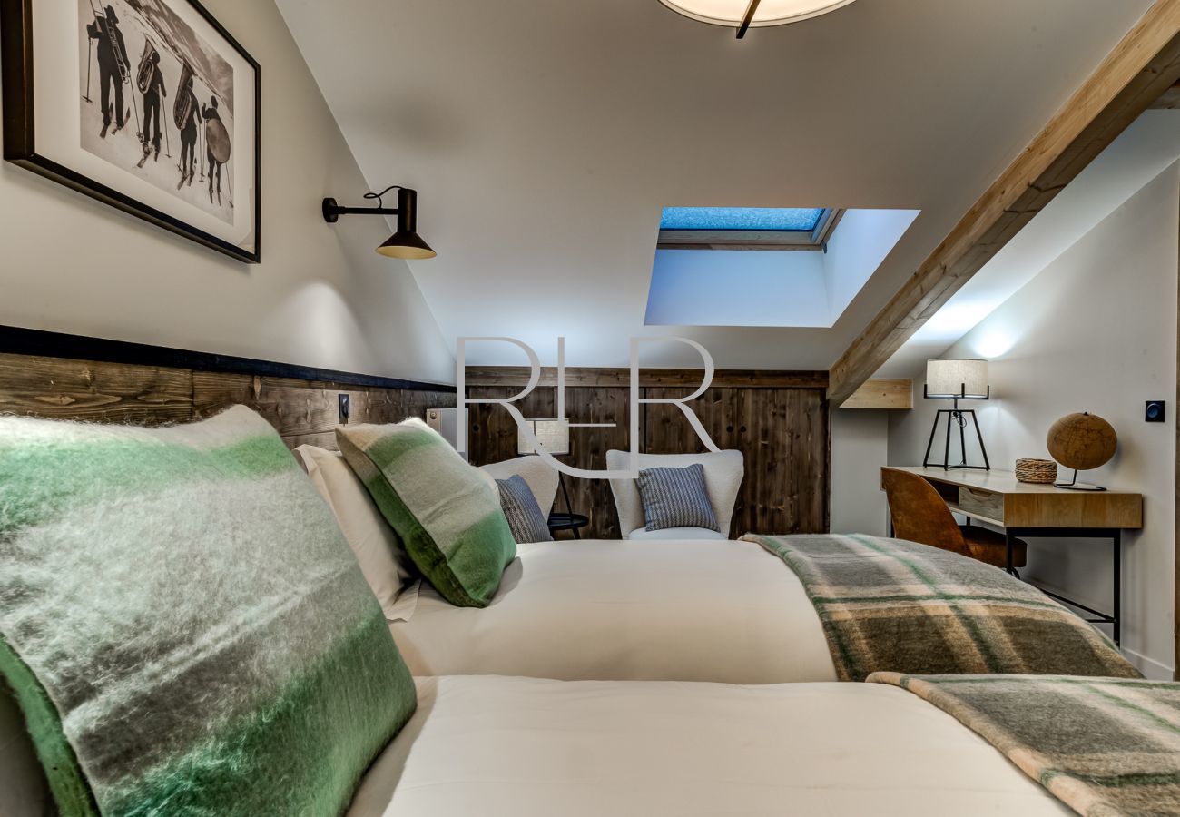 White Pearl A31 has 4 flexible bedrooms sleeping up to 8 people 