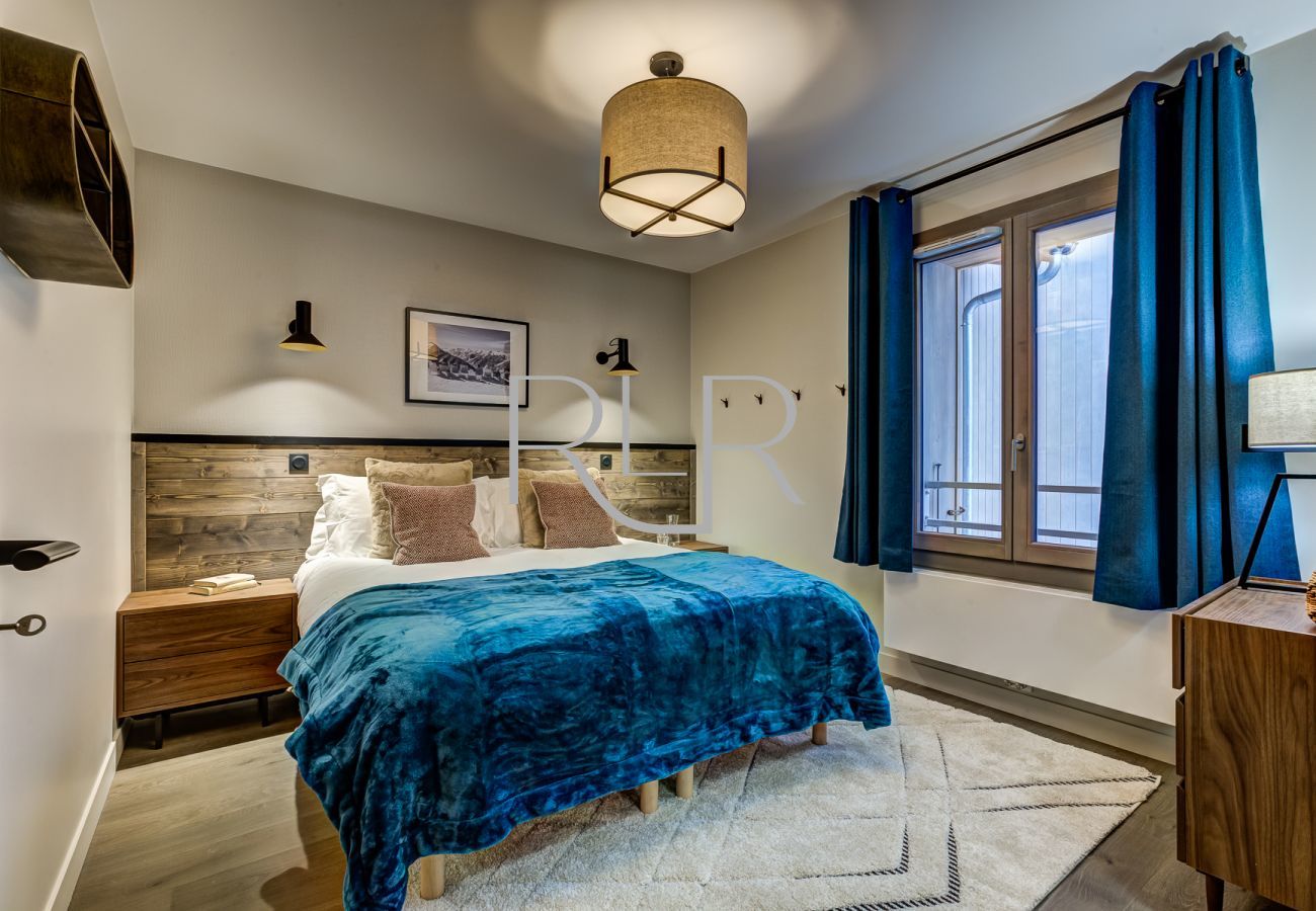 Bedroom 1 of White Pearl A31 is a flexible double or twin room with ensuite