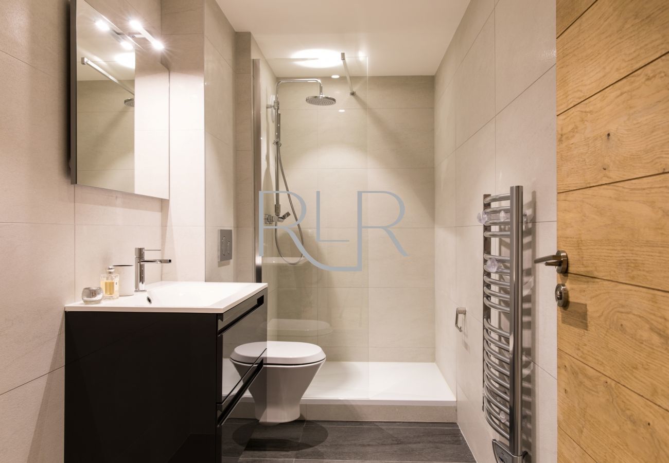 There is a shower room next to Bedroom 4