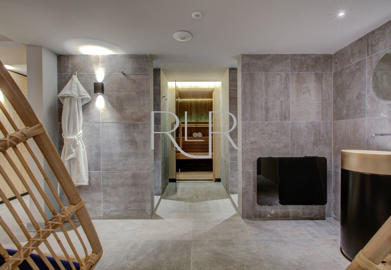 There are communal facilities at Cordee including a sauna