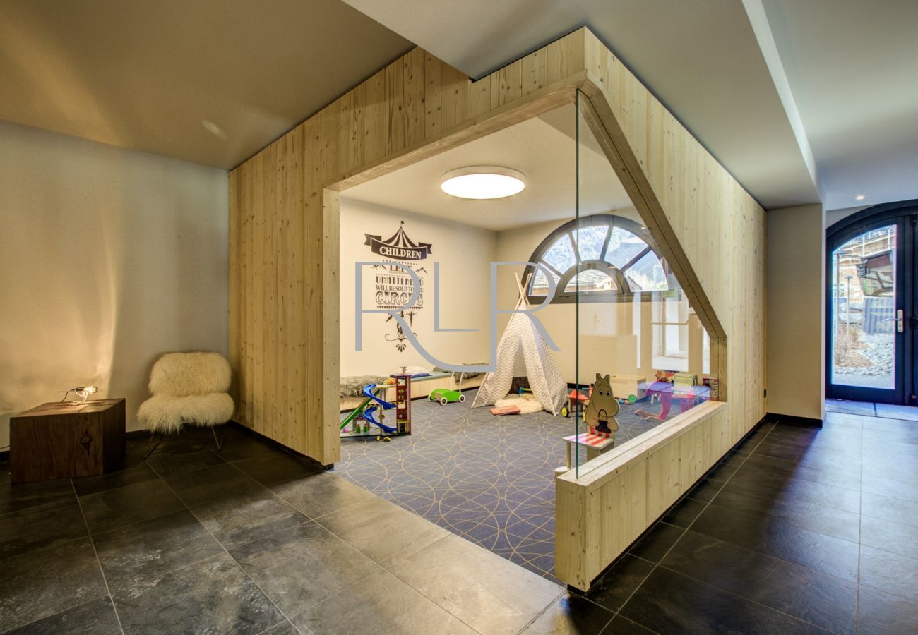 There are communal facilities at Cordee including a play area