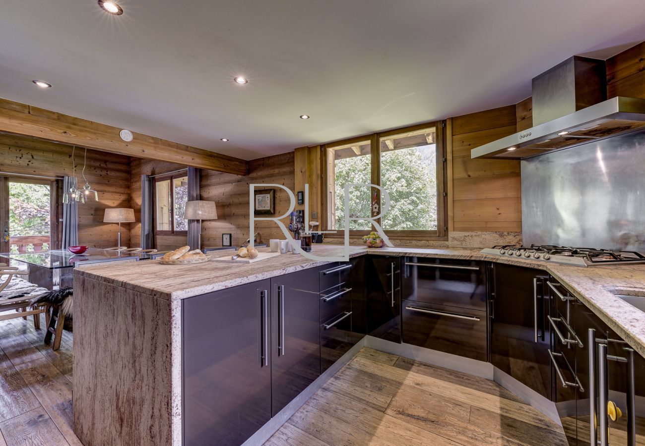 Chalet les Sauberands has plenty of space with up to date equipment to make catering for all guests enjoyable and relaxing