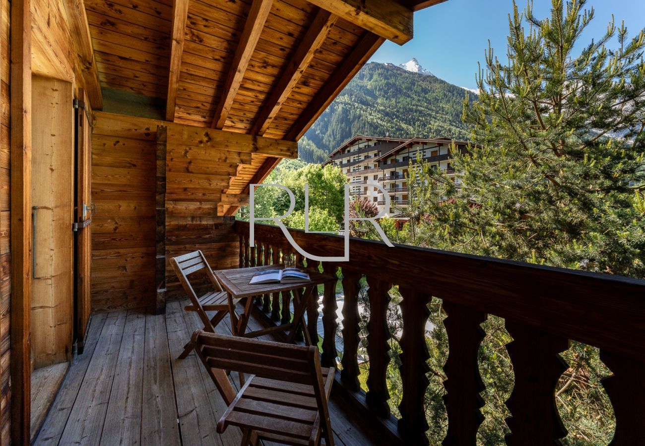 Views of the Midi on the shared balcony between bedrooms 5&6 at Chalet les Sauberands