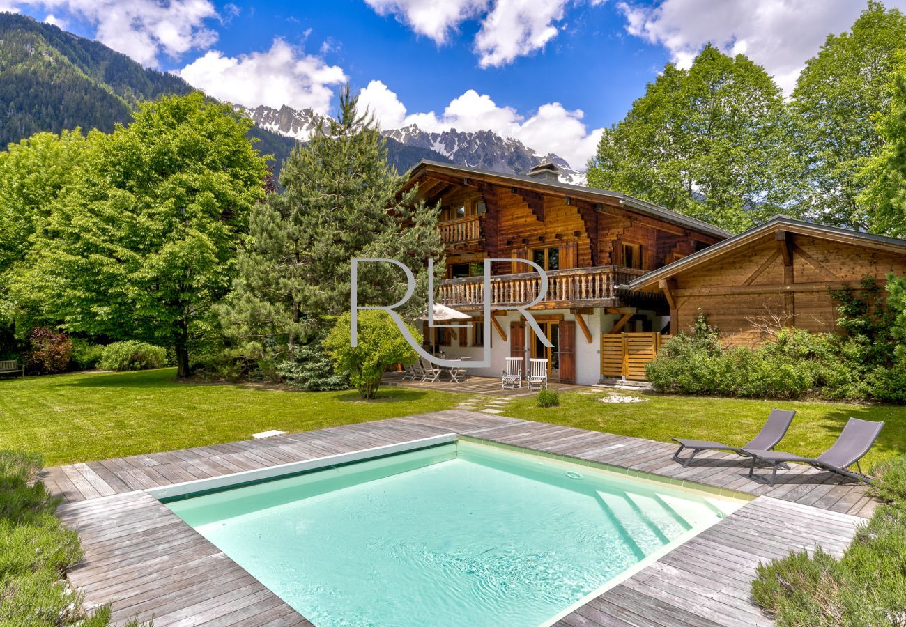 Chalet les Sauberands is situated  in Chamonix Mont-Blanc centre.