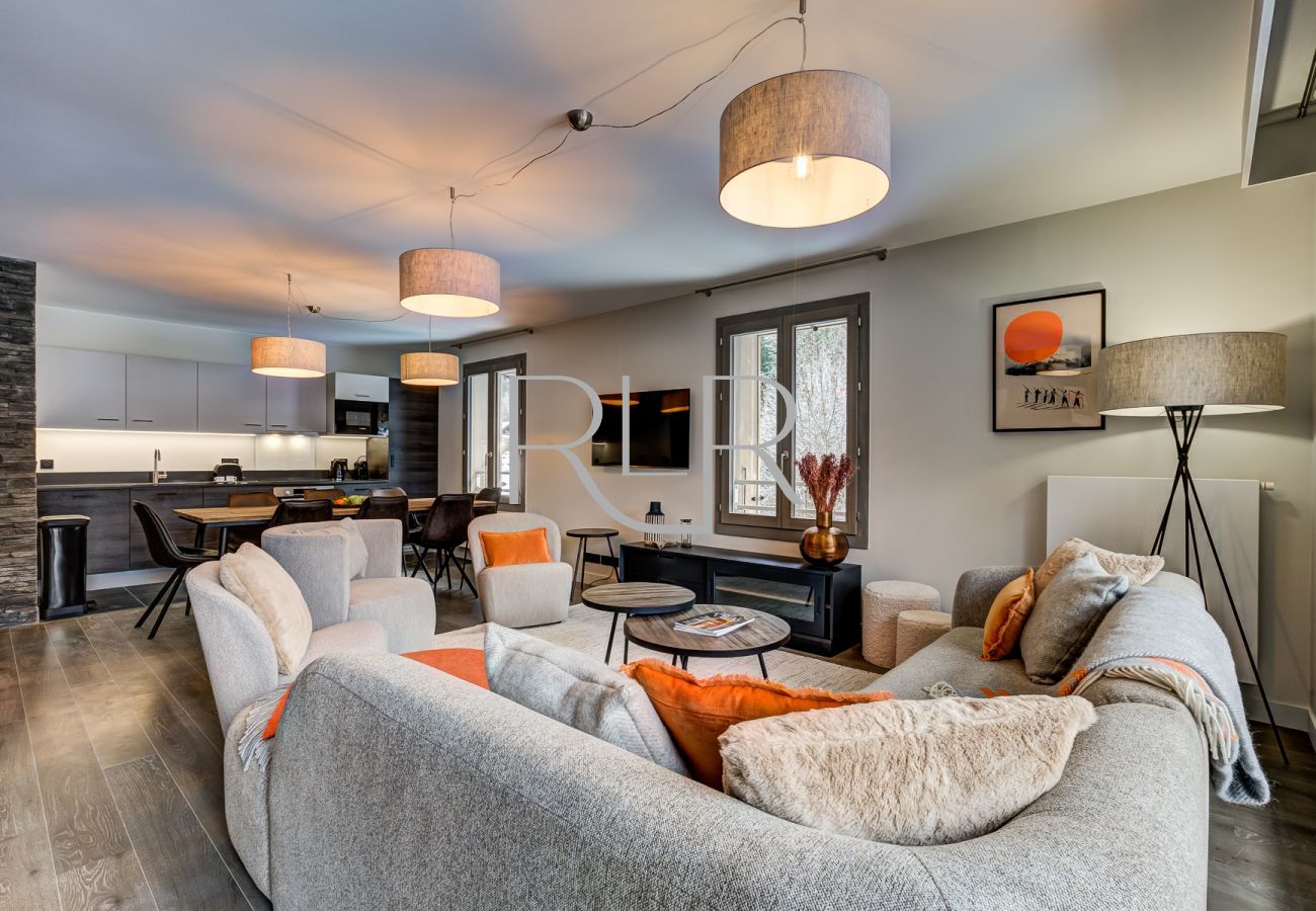 White Pearl A32 has a stylish open plan living area