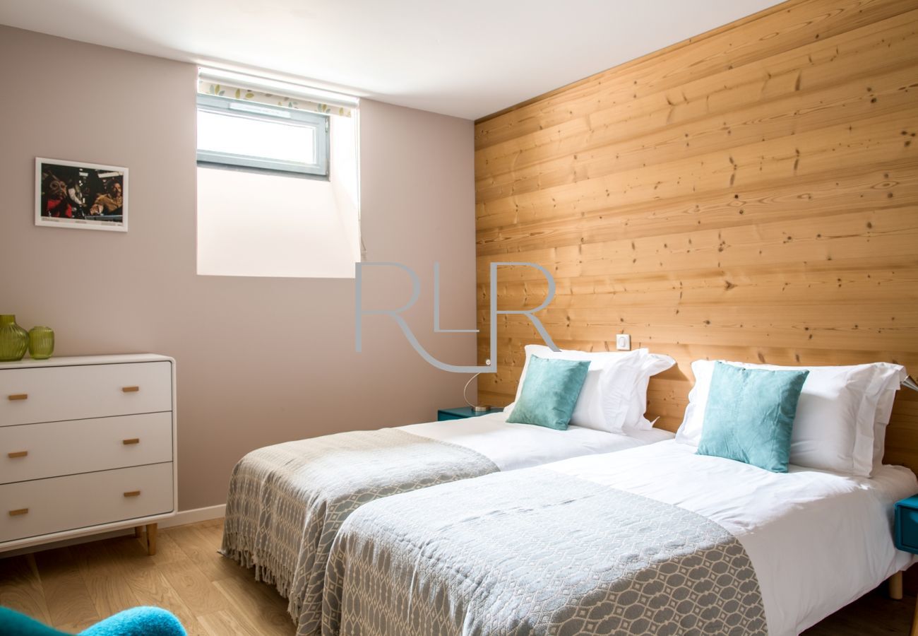Bedroom 2 of Chamois 1 is a flexible double or twin room 