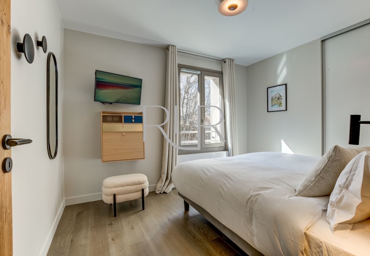 Bedroom 2 of White Pearl A12 is a flexible double or twin room 