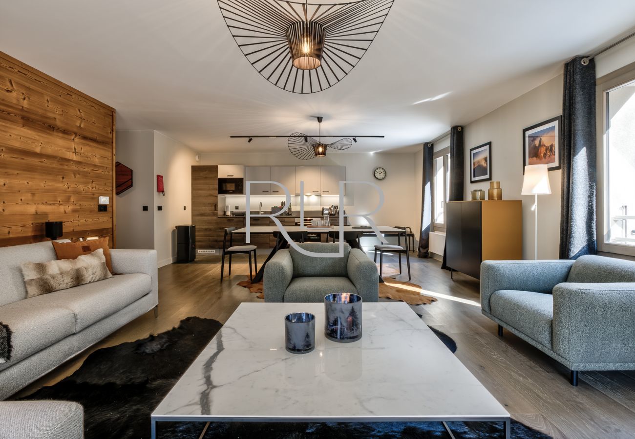 White Pearl A12 has a luxurious open plan living area 