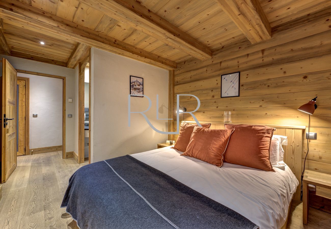 Bedroom 1 of Blaitiere 2 is a double room with ensuite.     