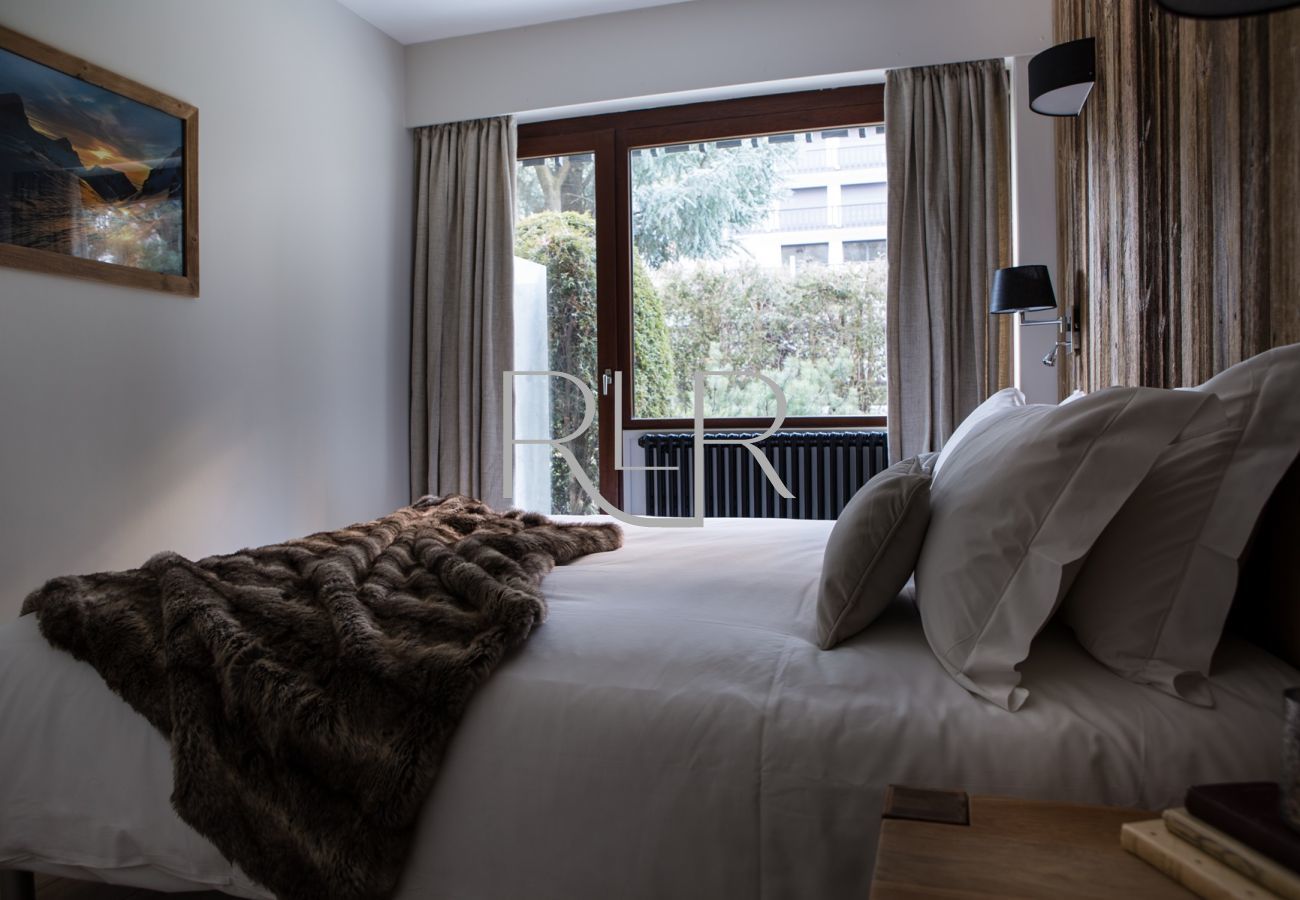 The glass door from Bedroom 1 opens onto the lovely terrace 