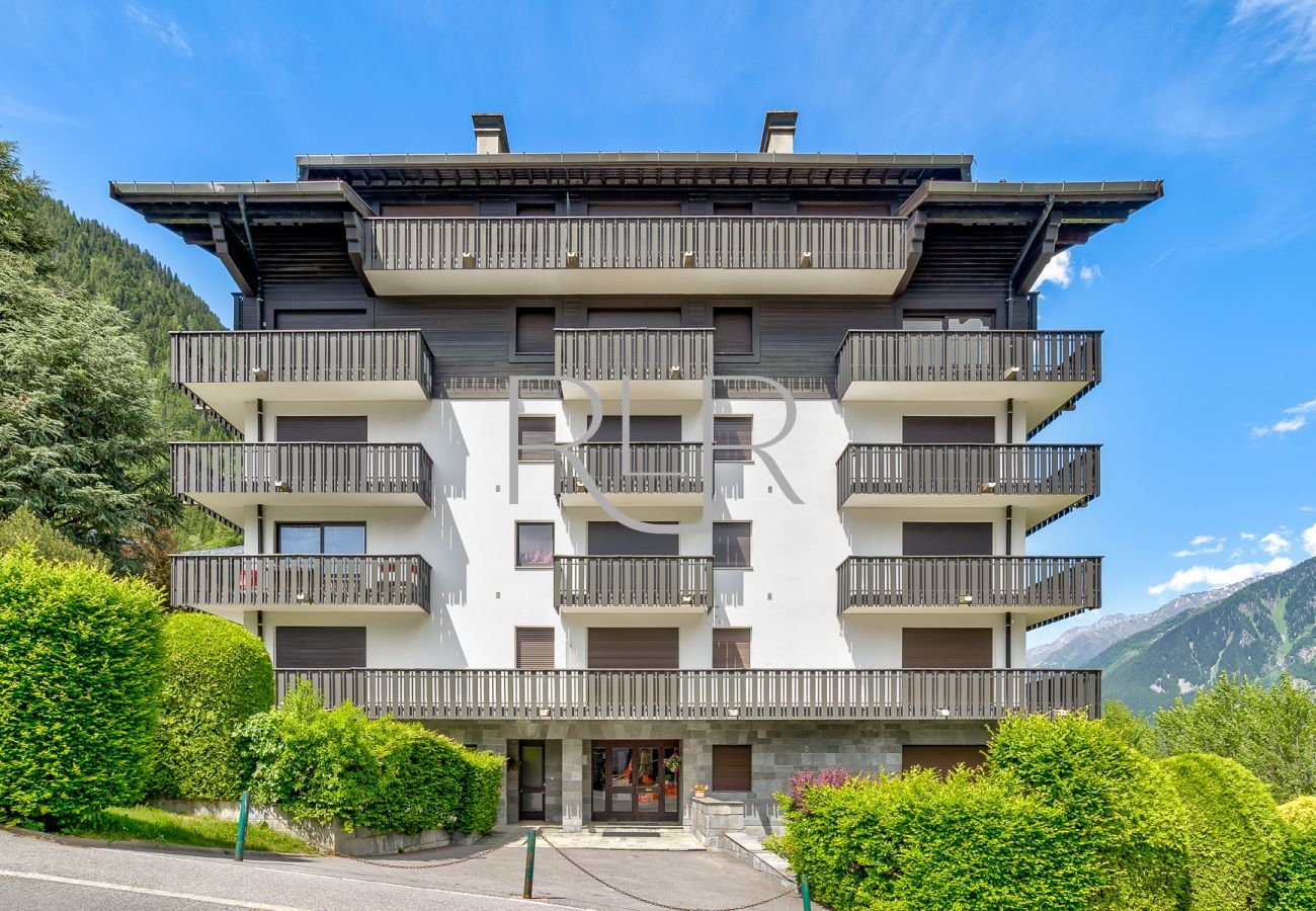 Brevent 2 has a fantastic location, walkable to the Brevent lift station