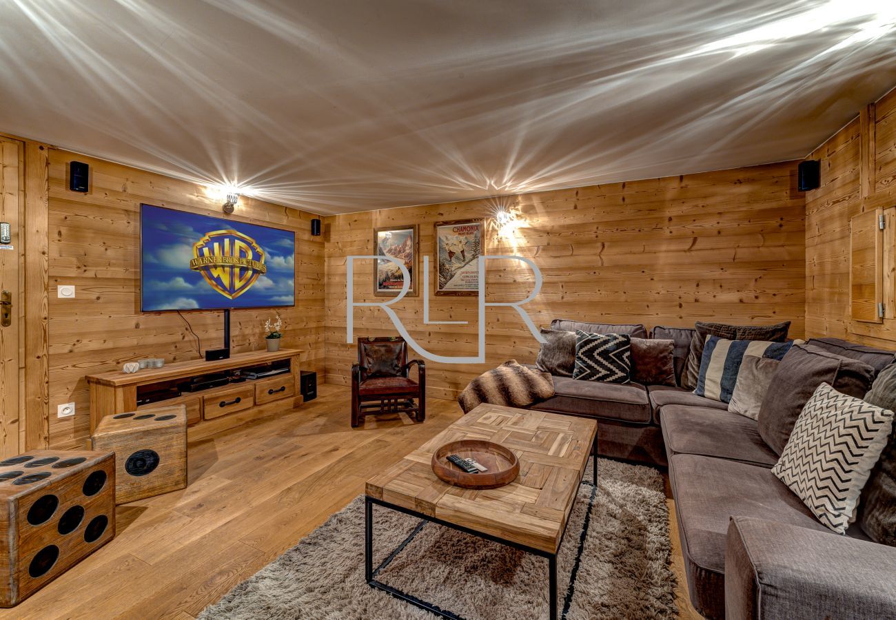 There is a TV room on the lower ground floor of Planards 2.